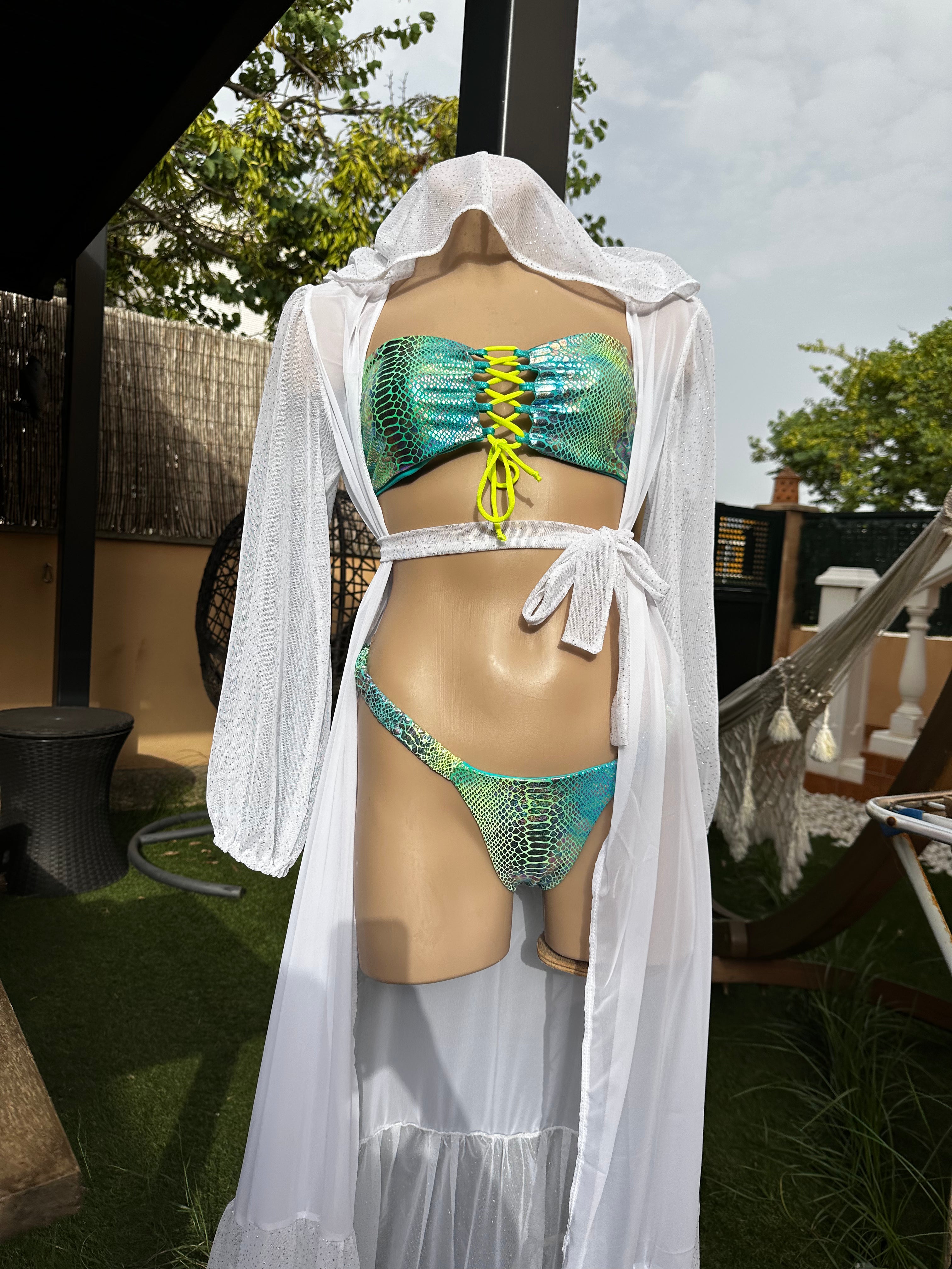 Kimono Largo Con Capucha