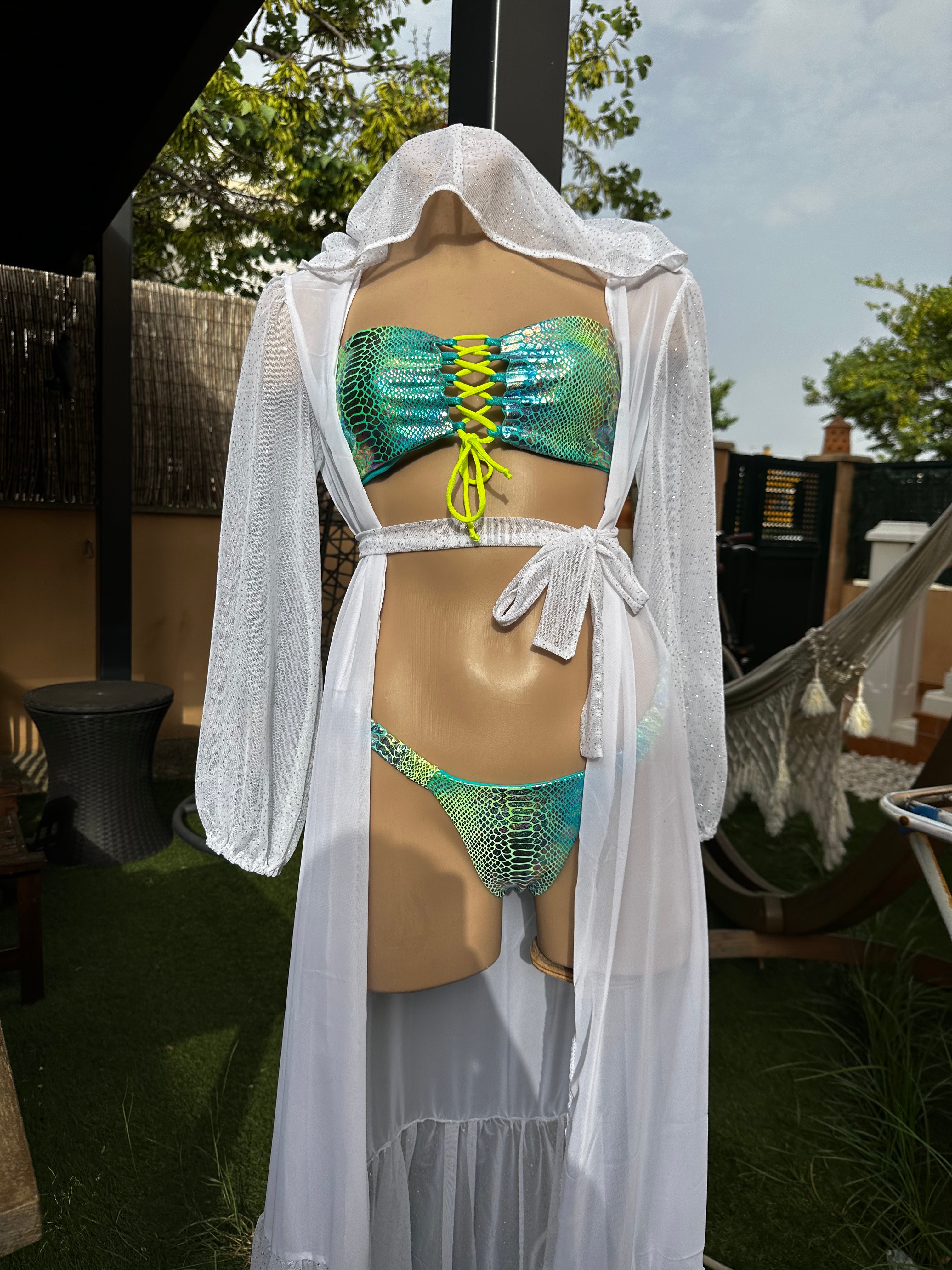 Kimono Largo Con Capucha